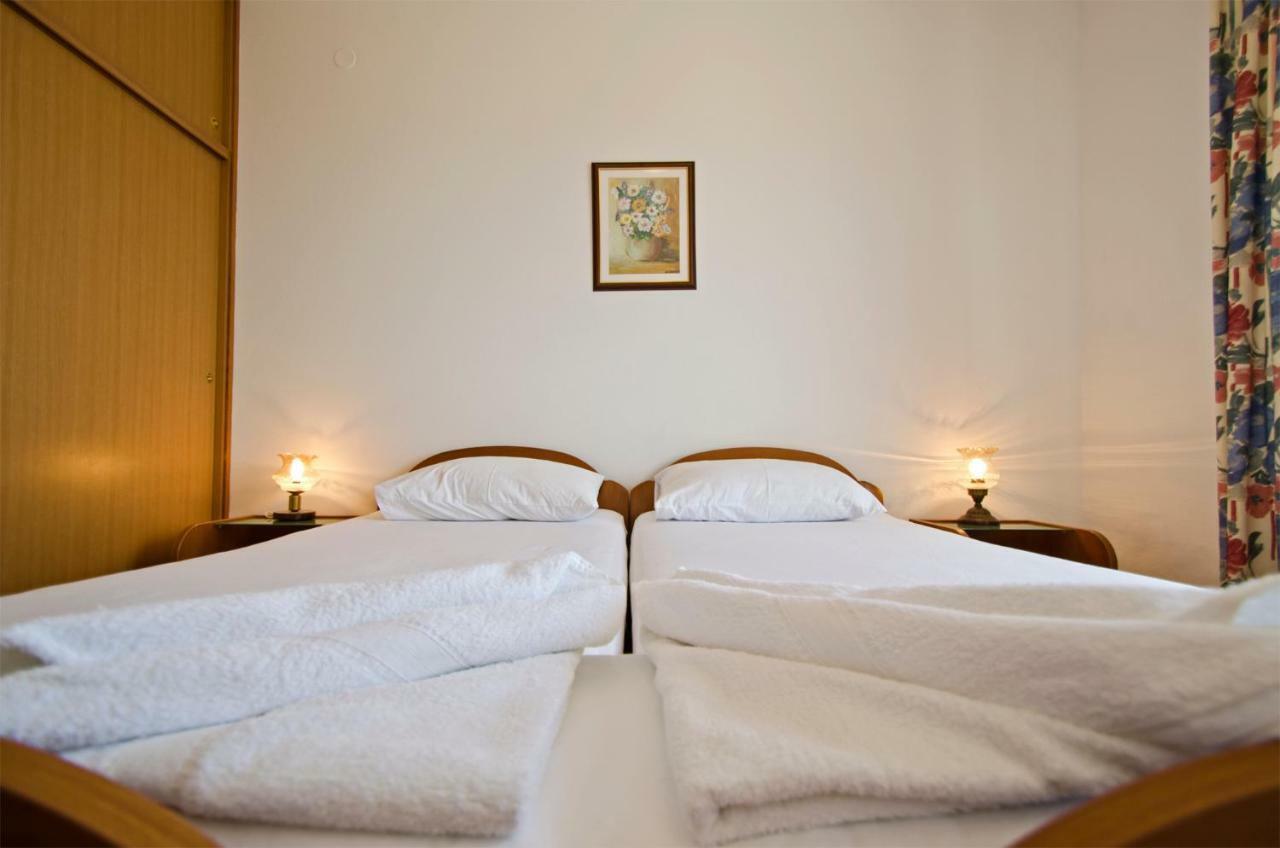 Buntin Apartments Primošten Extérieur photo